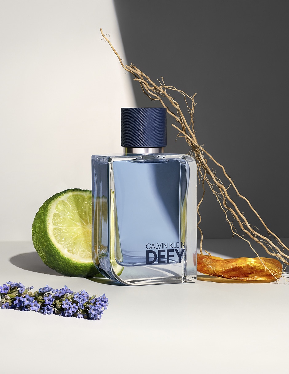 Eau de toilette Calvin Klein Defy para hombre