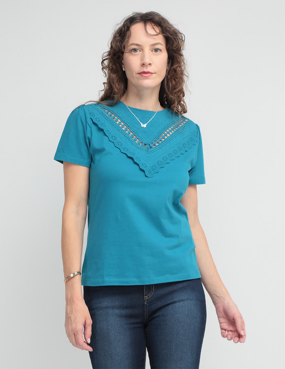 Playera manga corta cuello simulado para mujer