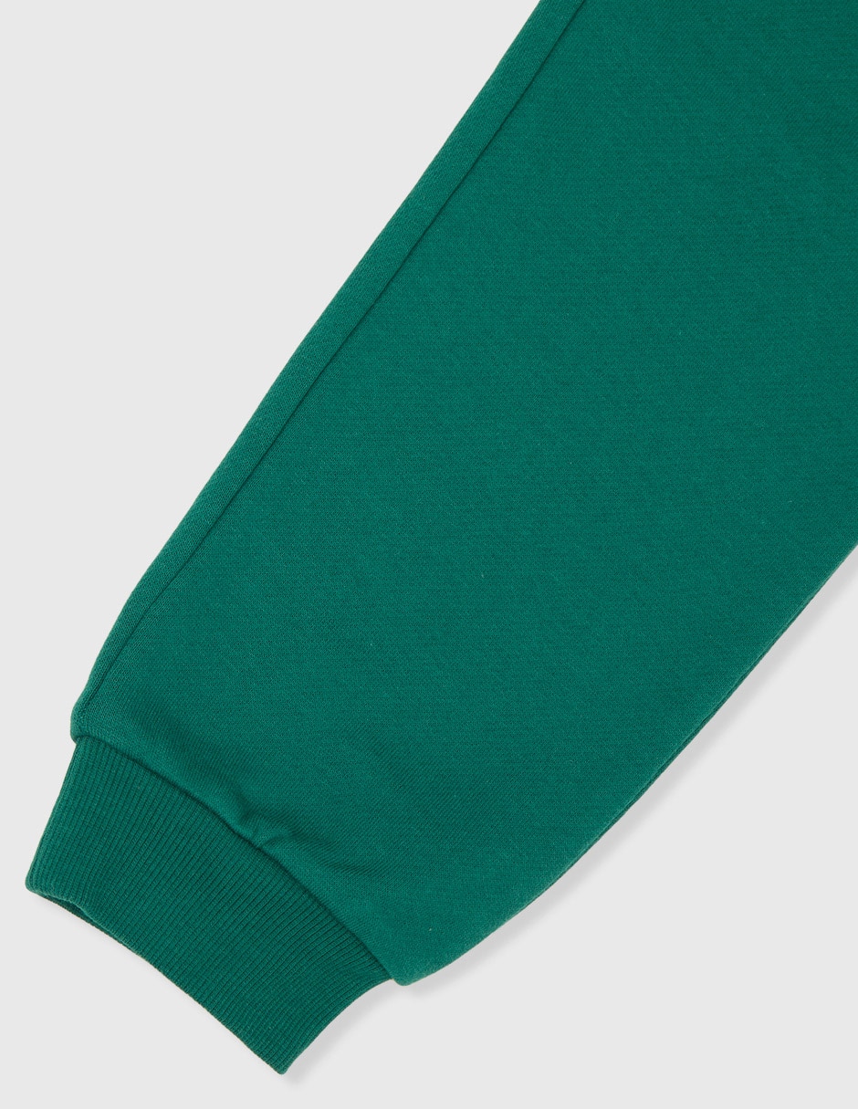 Verde obscuro