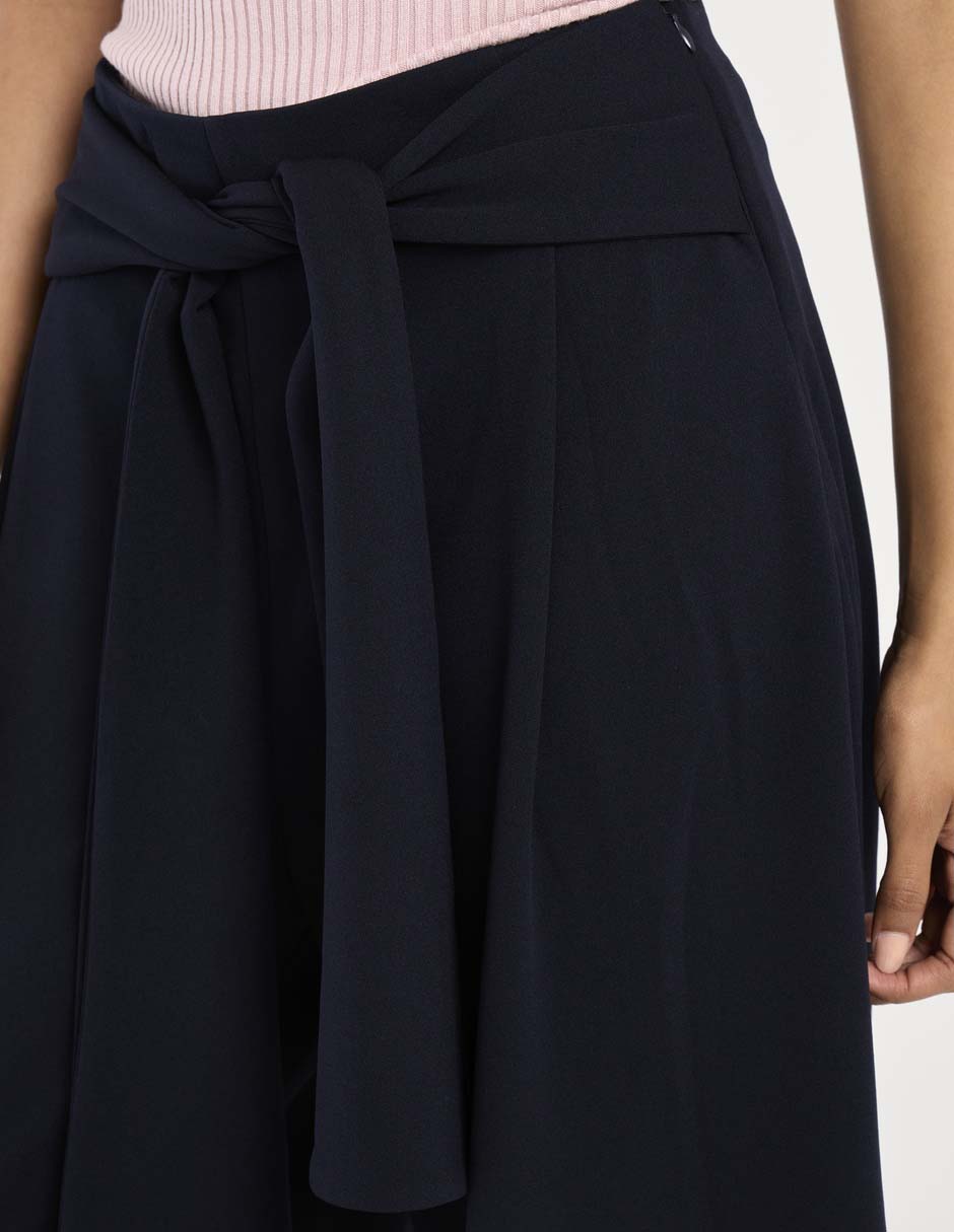 Pantalón relaxed acampanado para mujer 2