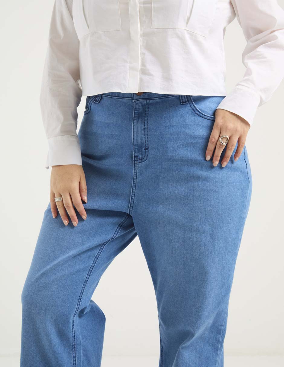 Jeans acampanado para mujer 3