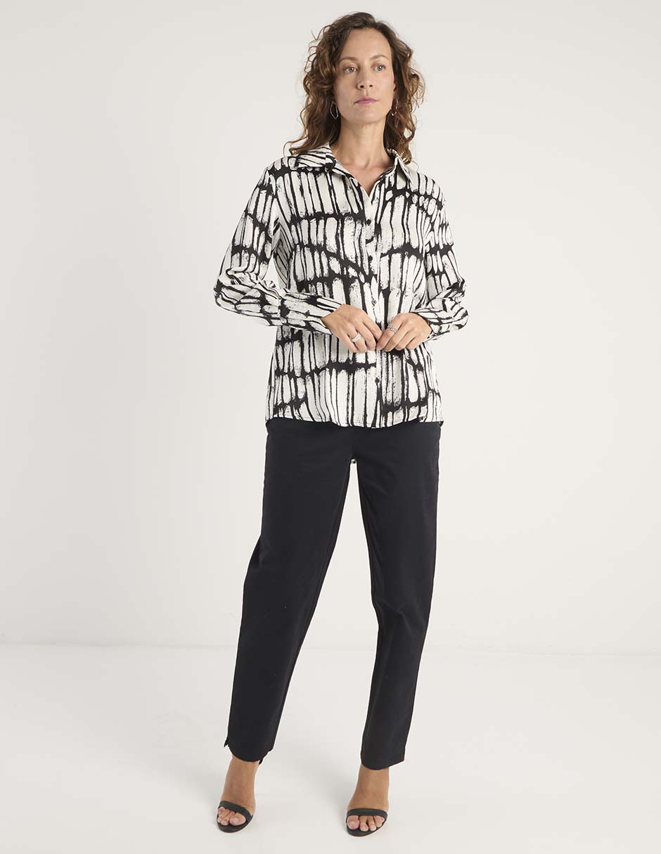 Blusa camisera Liz& manga larga para mujer 8