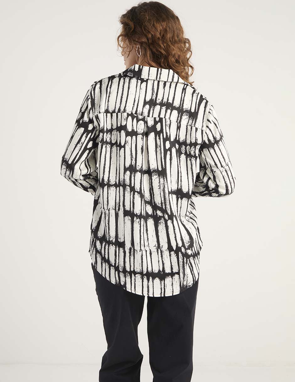 Blusa camisera Liz& manga larga para mujer 11