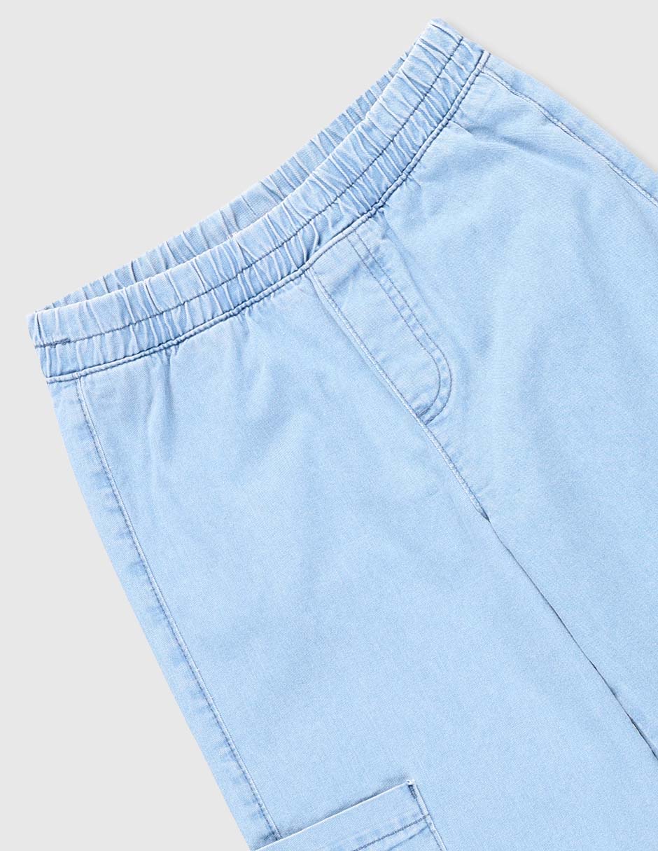 Jeans cargo amplio Weekend lavado claro para niña