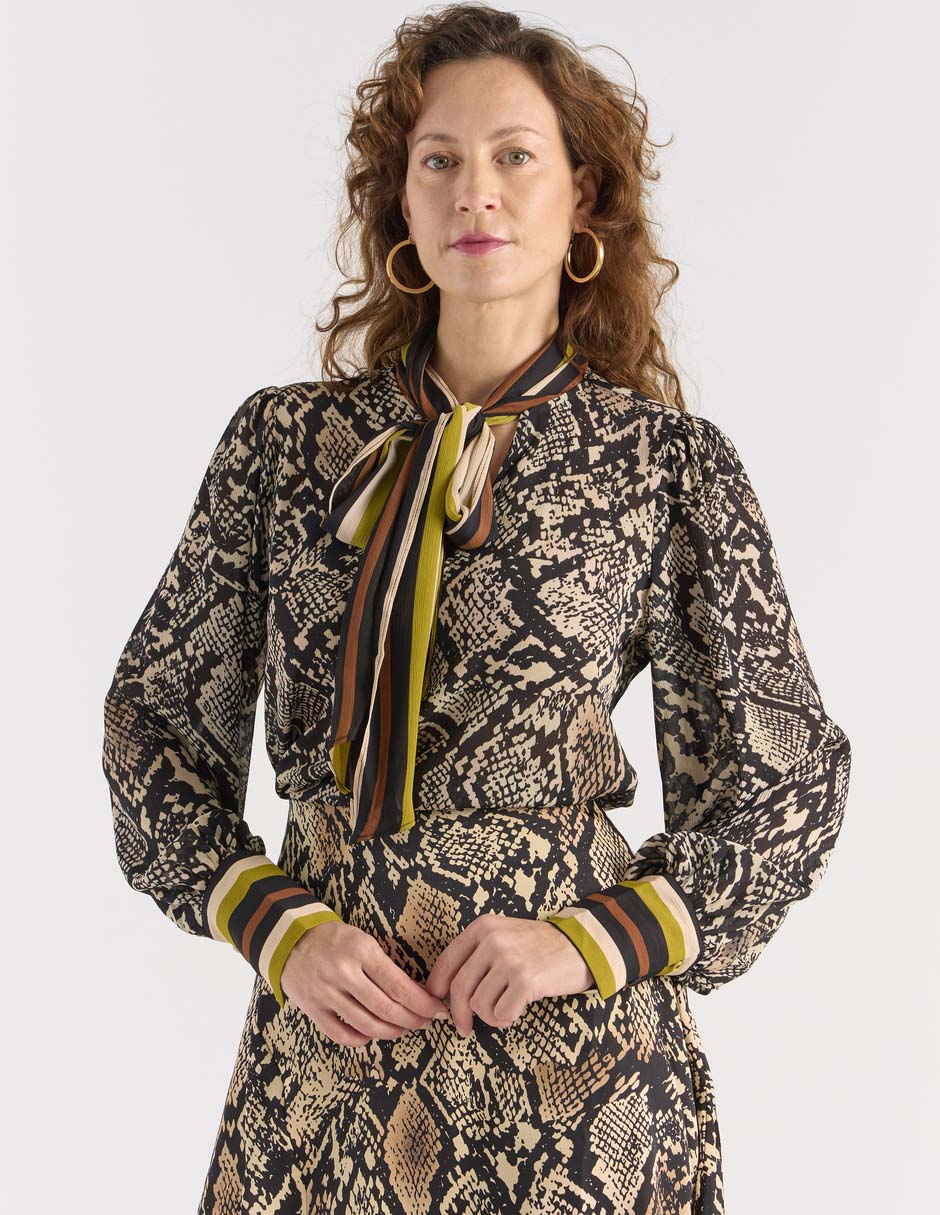 Blusa Liz& manga larga para mujer 1