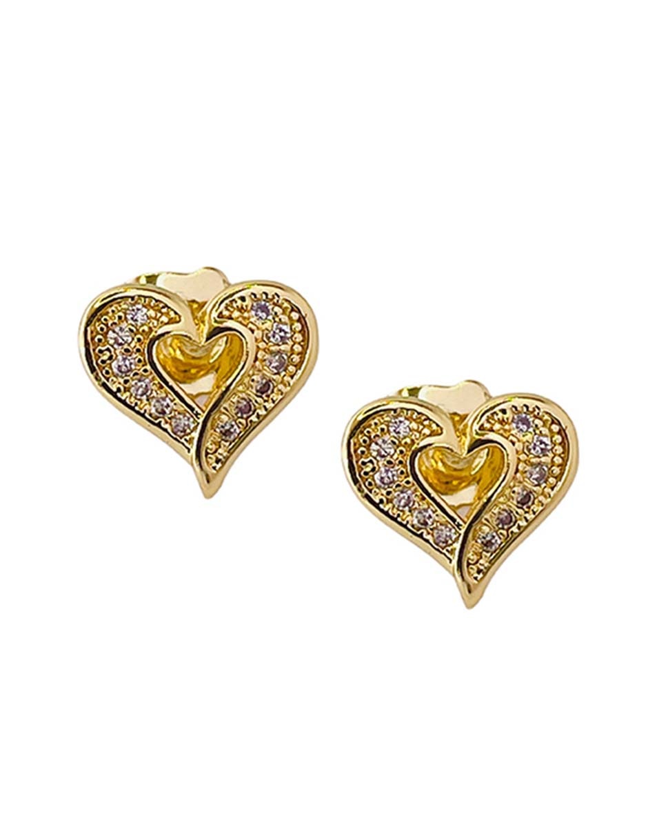 Aretes de corazón con acabado baño de oro 14 K