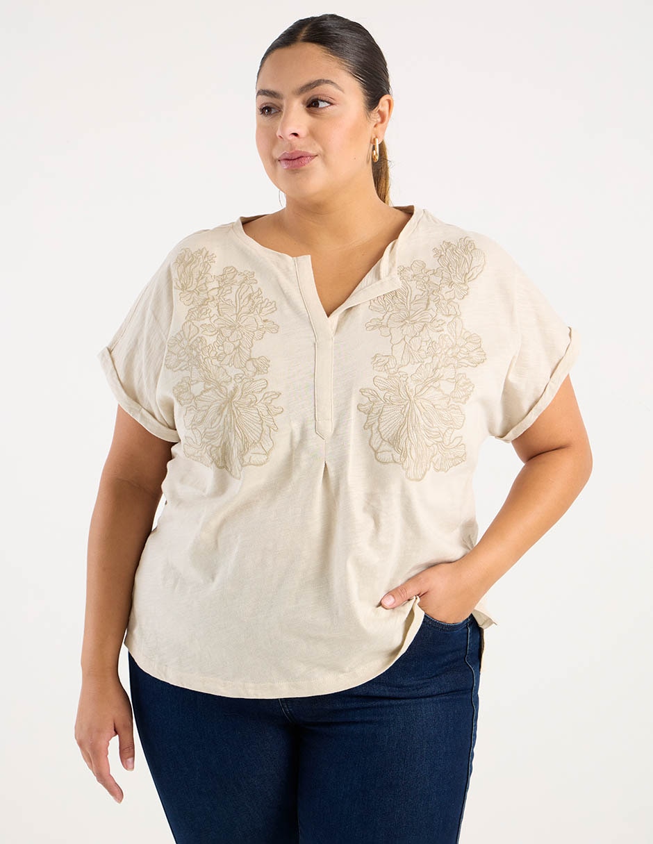 Playera manga corta Weekend Plus cuello mao para mujer Playera manga corta Weekend Plus cuello mao para mujer