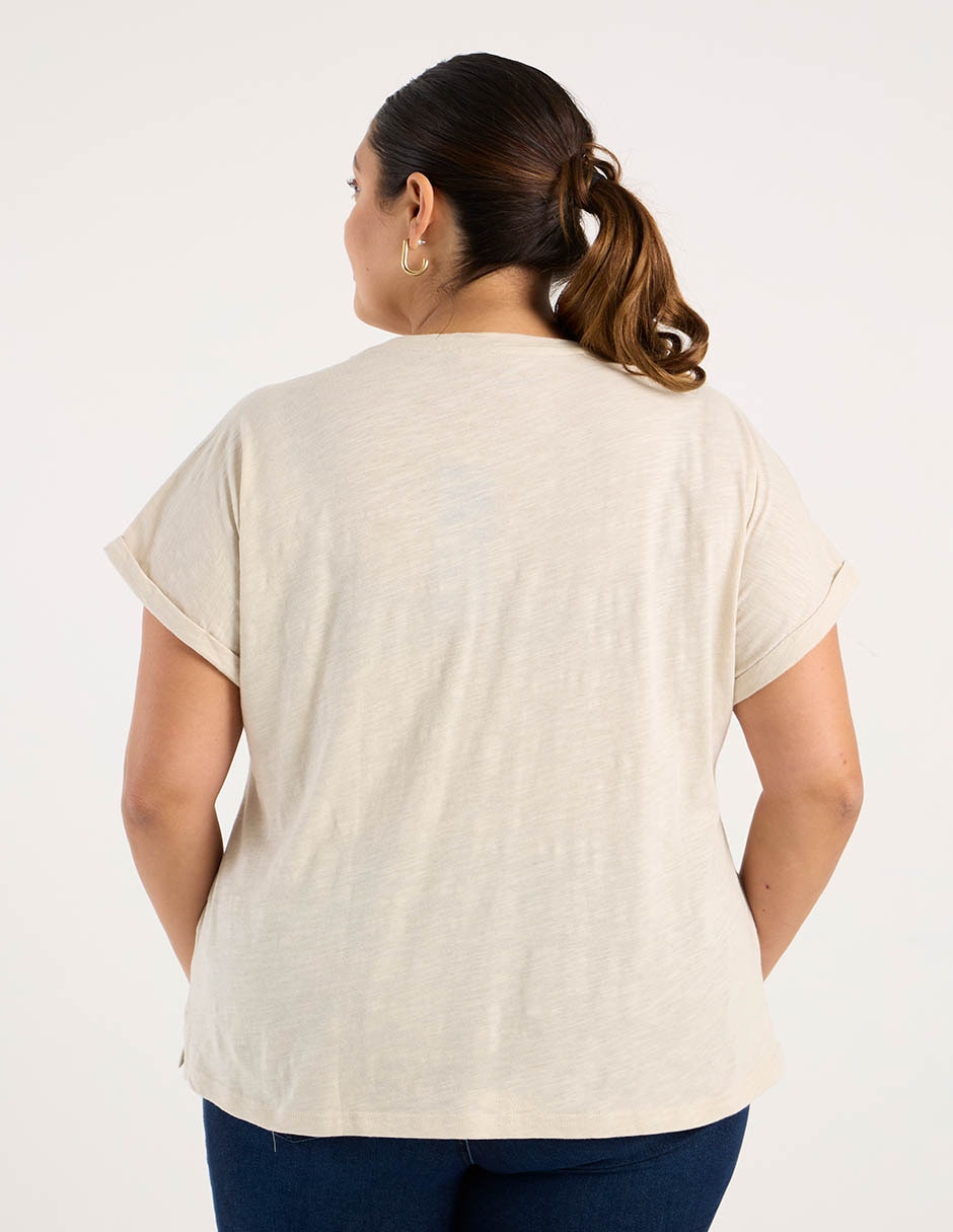 Playera manga corta Weekend Plus cuello mao para mujer