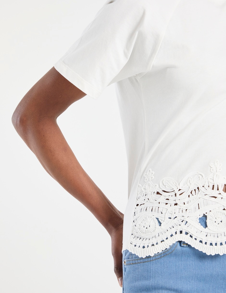 Playera manga corta Metropolis cuello redondo para mujer
