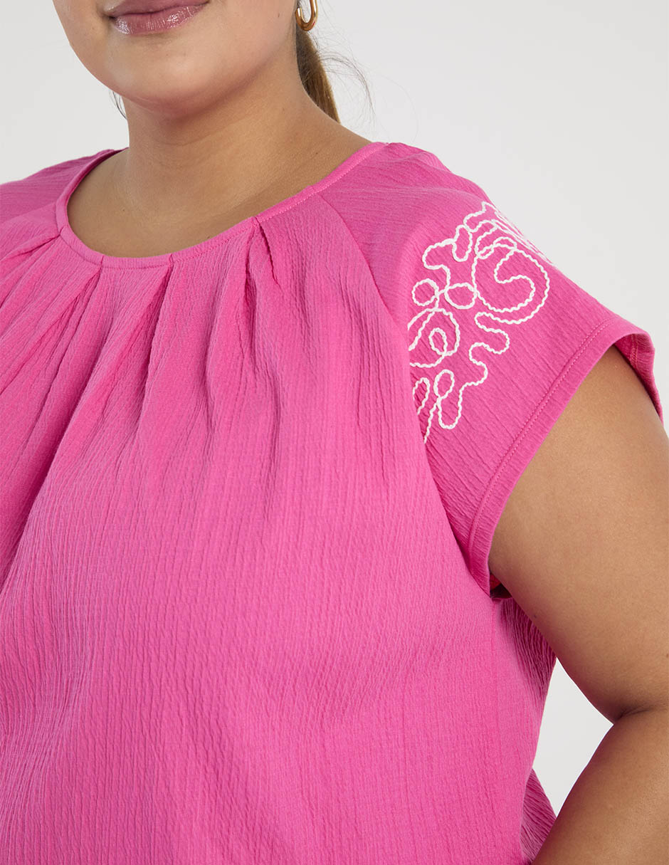 Blusa manga corta Weekend Plus cuello redondo para mujer 4