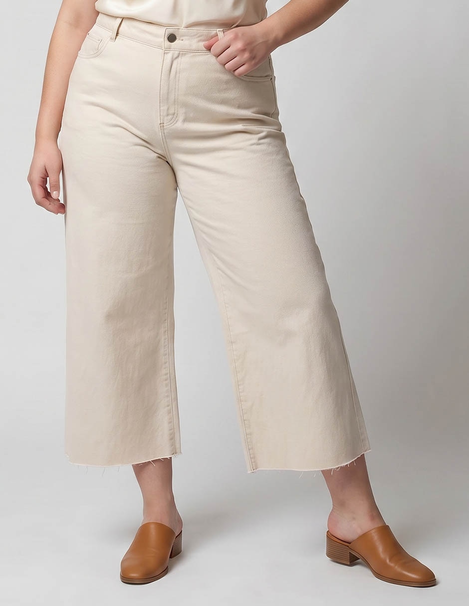 Jeans capri amplio para mujer Jeans capri amplio para mujer