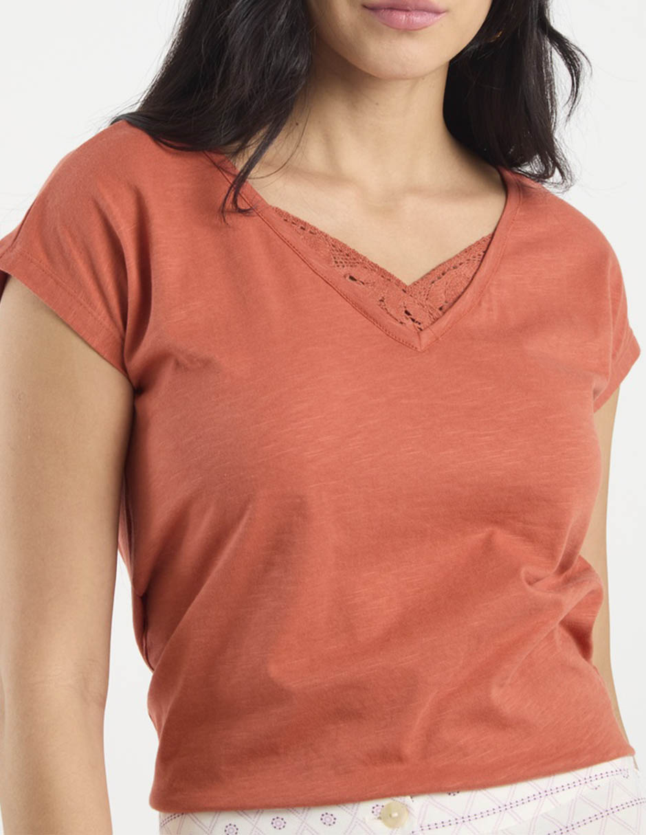 Playera manga corta cuello V para mujer 2