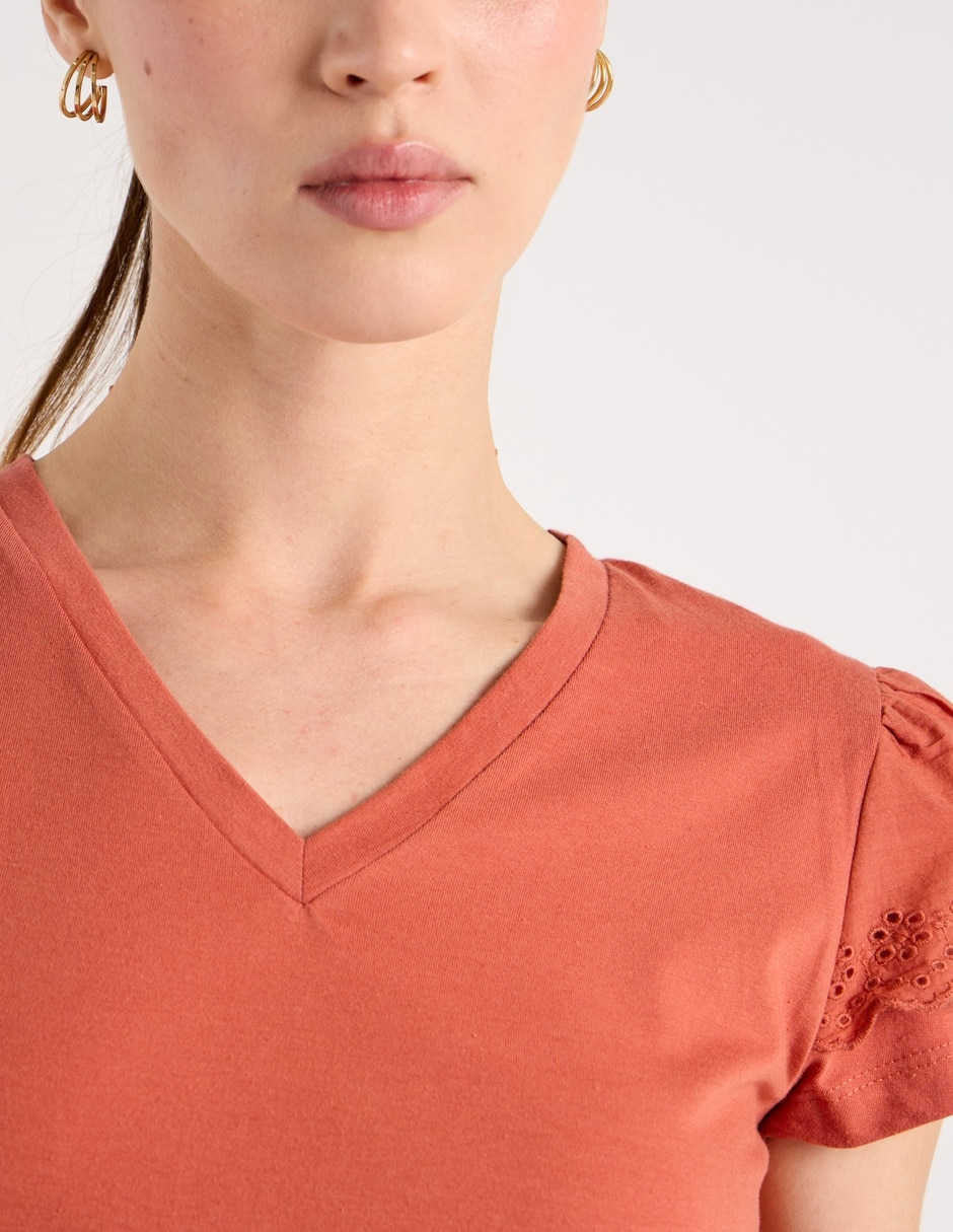 Playera manga corta cuello v mujer 8