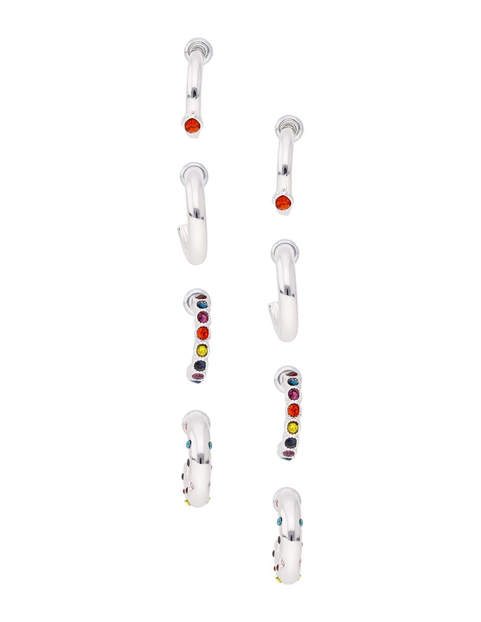 Set de aretes con acabado brillante Set de aretes con acabado brillante