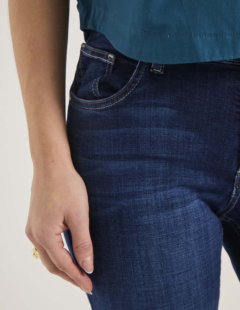 Jeans slim corte cintura alta para mujer 4