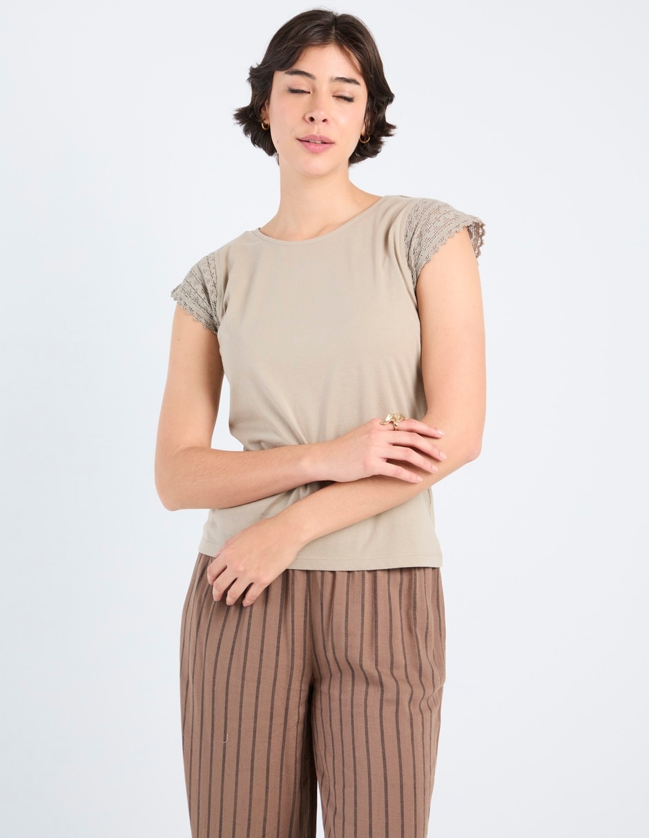 Playera manga corta cuello redondo para mujer 2
