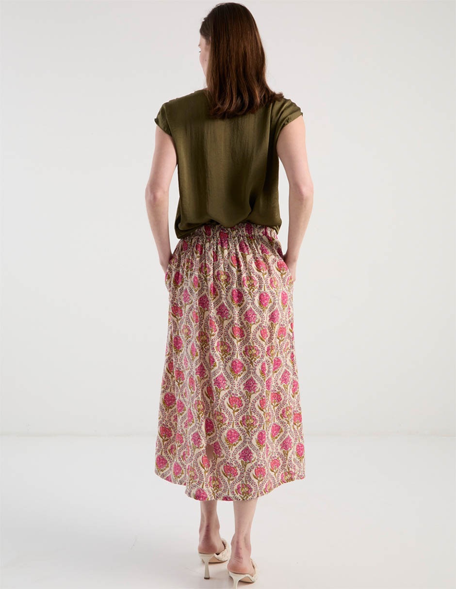 Falda crop a la cintura 6