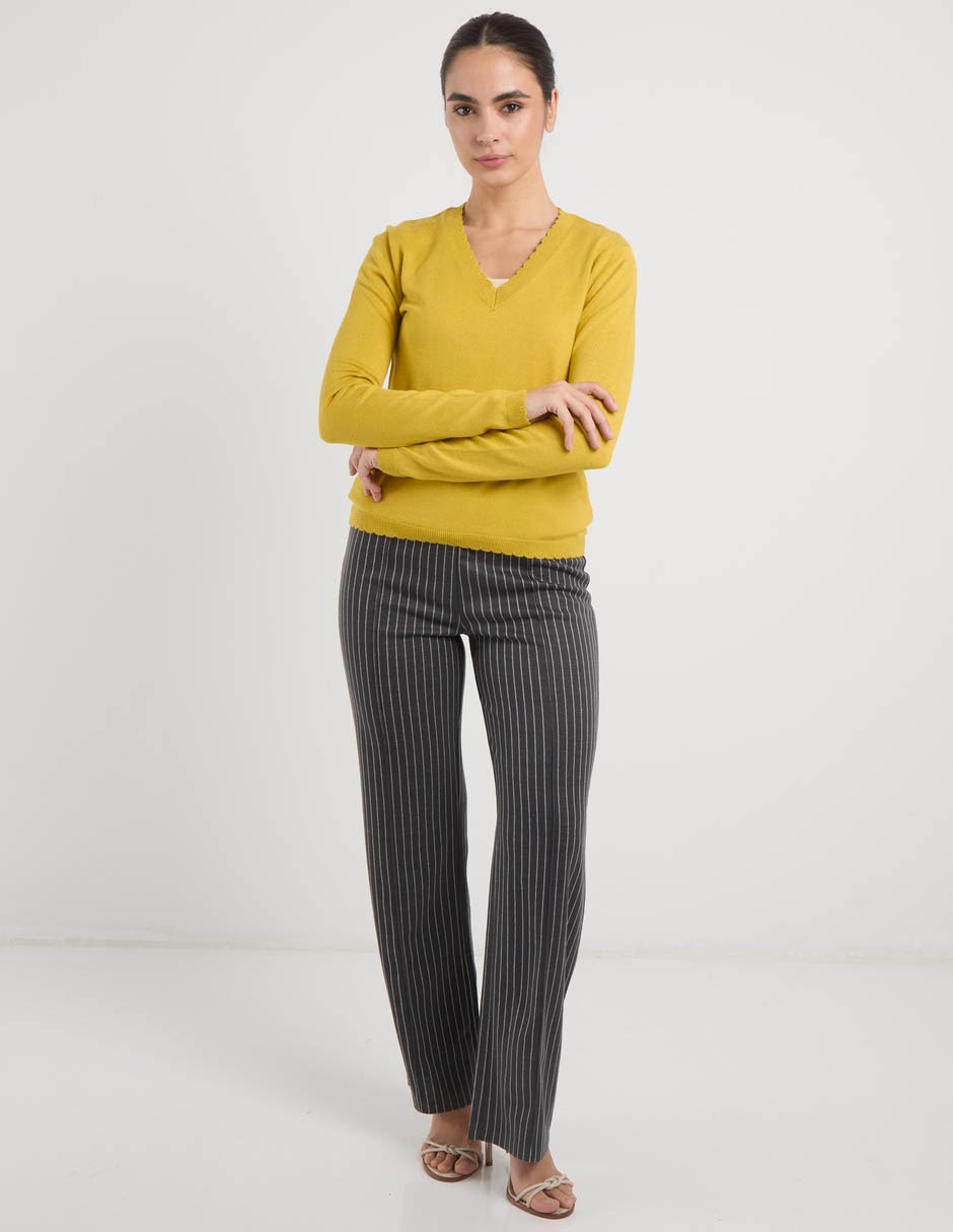 Suéter cuello V para mujer 3