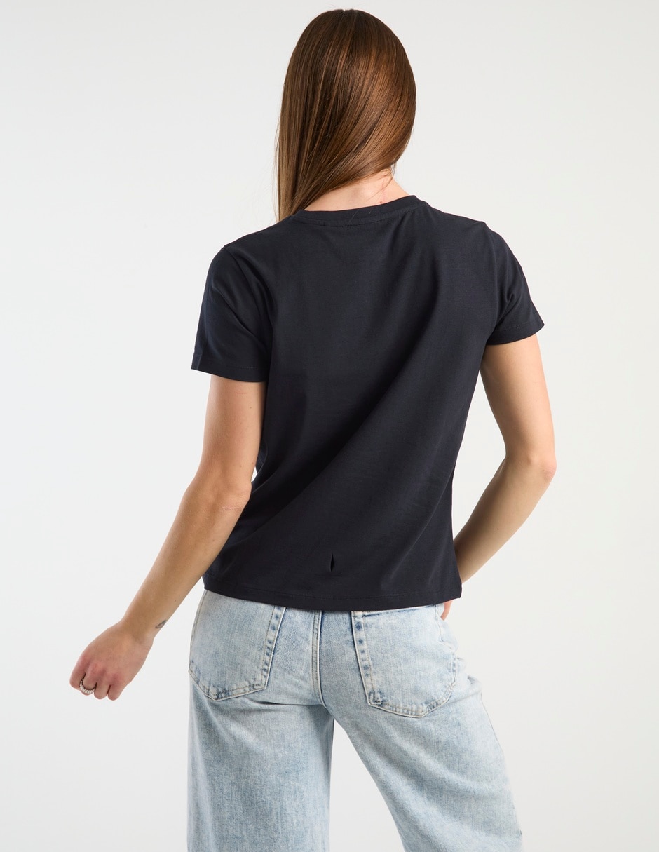 Playera manga corta Metropolis cuello redondo para mujer