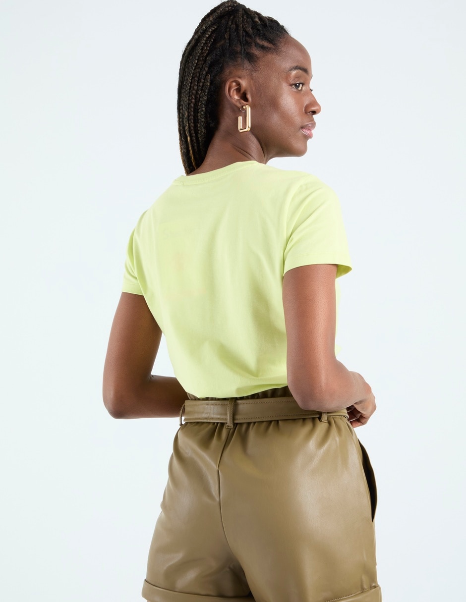 Playera manga corta cuello redondo para mujer 2