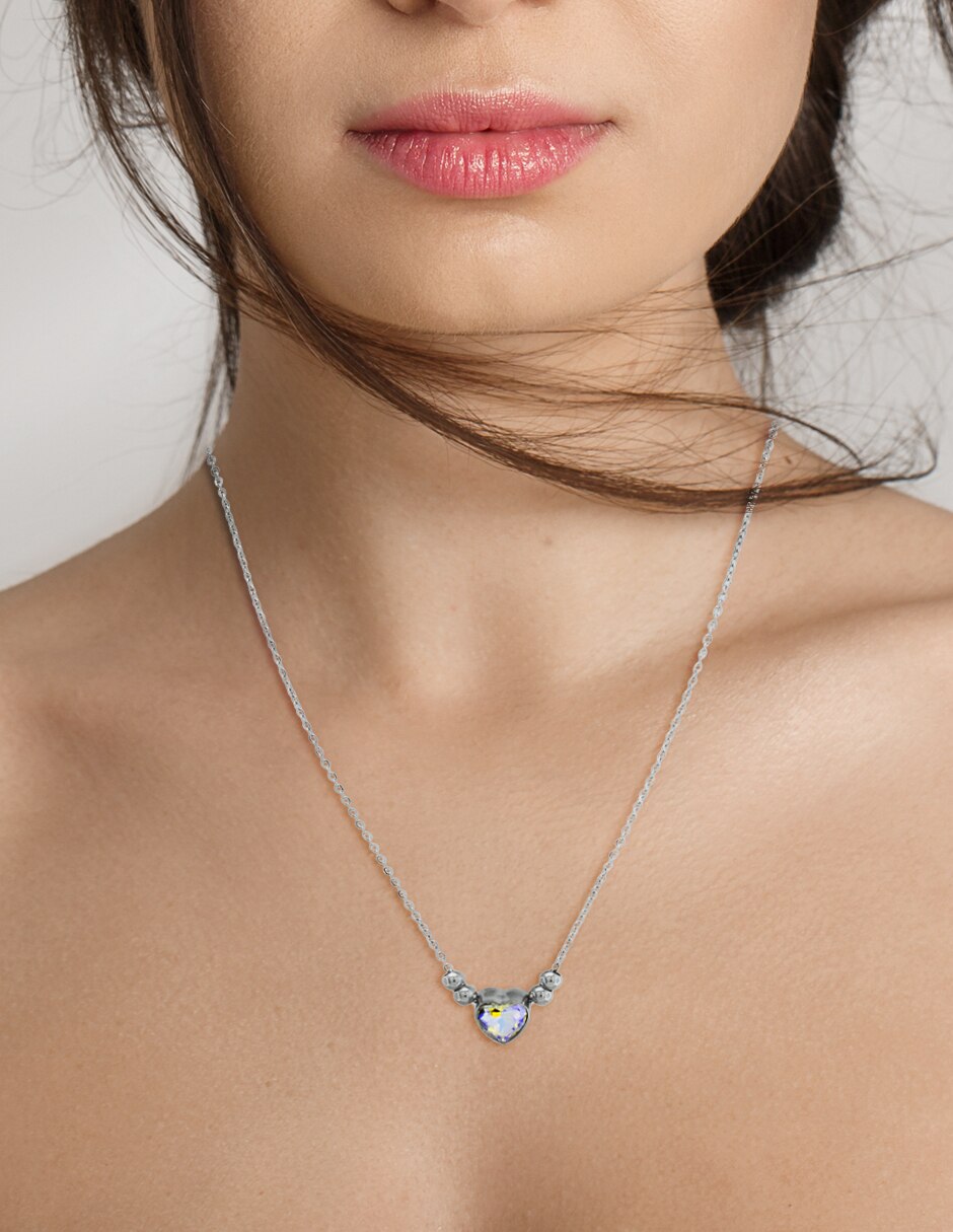 Collar con dije corazón 3