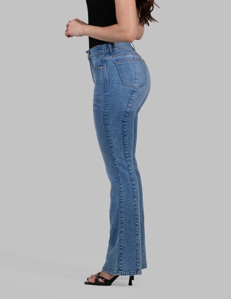 Jeans flare para mujer 4