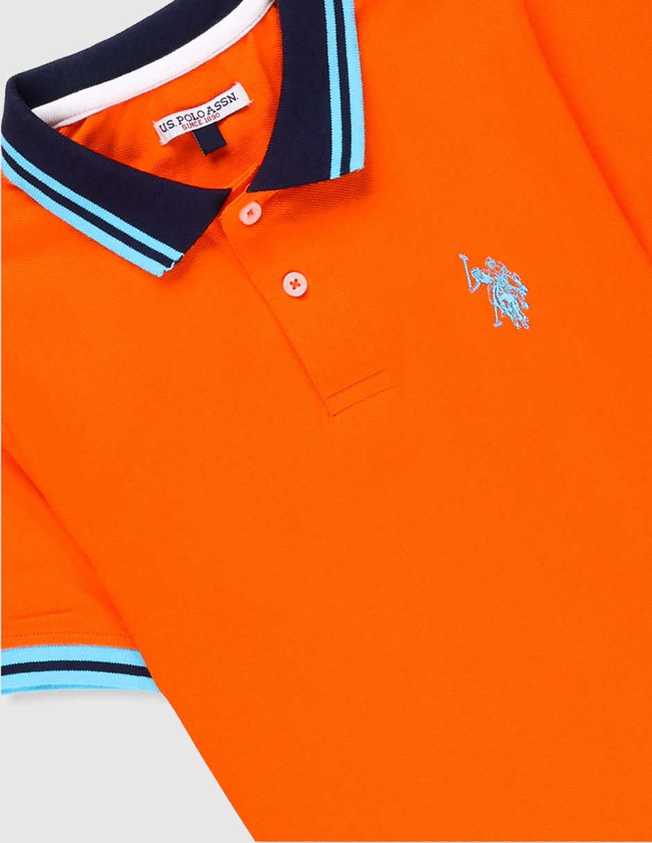 Playera tipo polo de algodón para niño