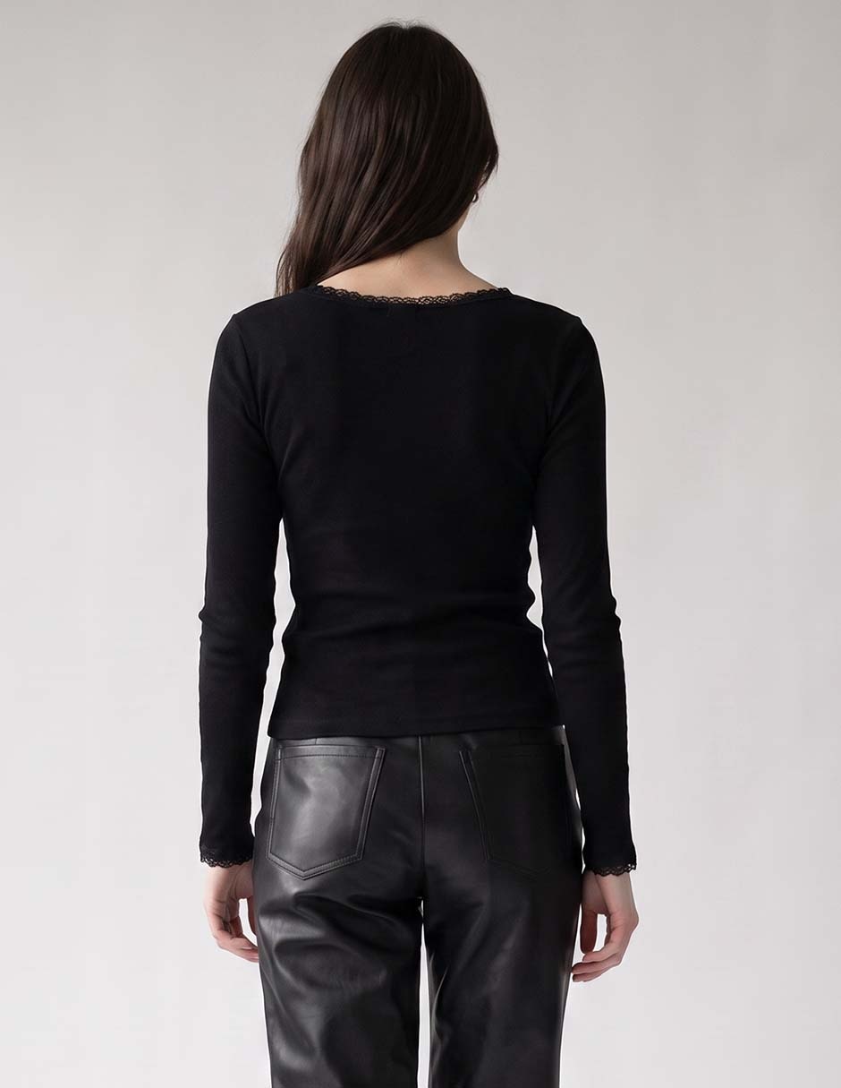 Playera manga larga cuello redondo para mujer 3
