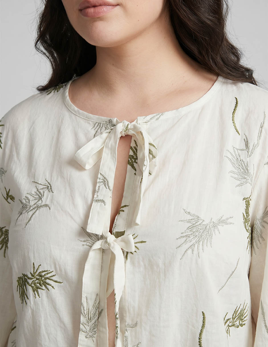 Blusa Weekend Plus manga larga para mujer
