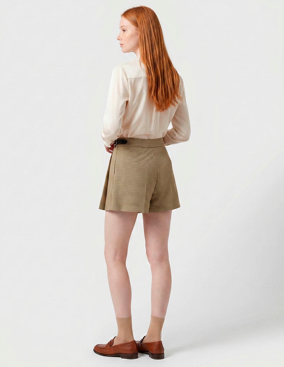 Falda short mini a la cintura 2