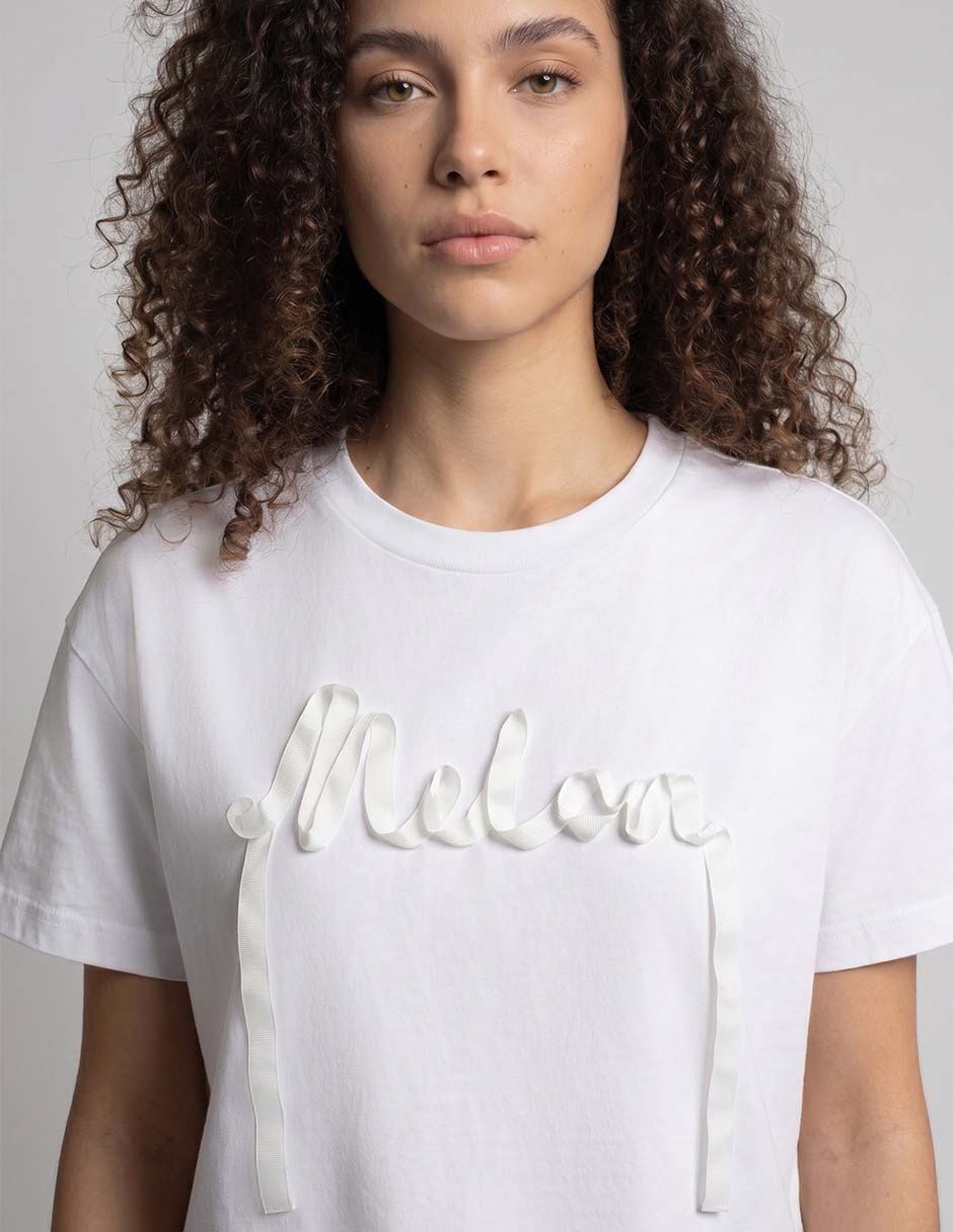 Playera manga corta cuello redondo para mujer 3