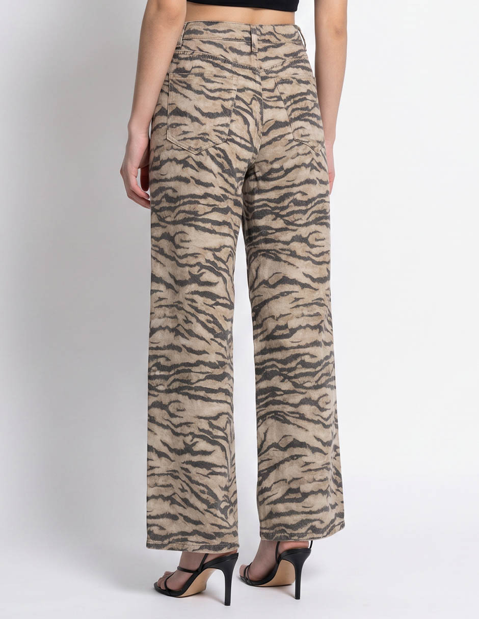 Jeans relaxed wide leg para mujer 3