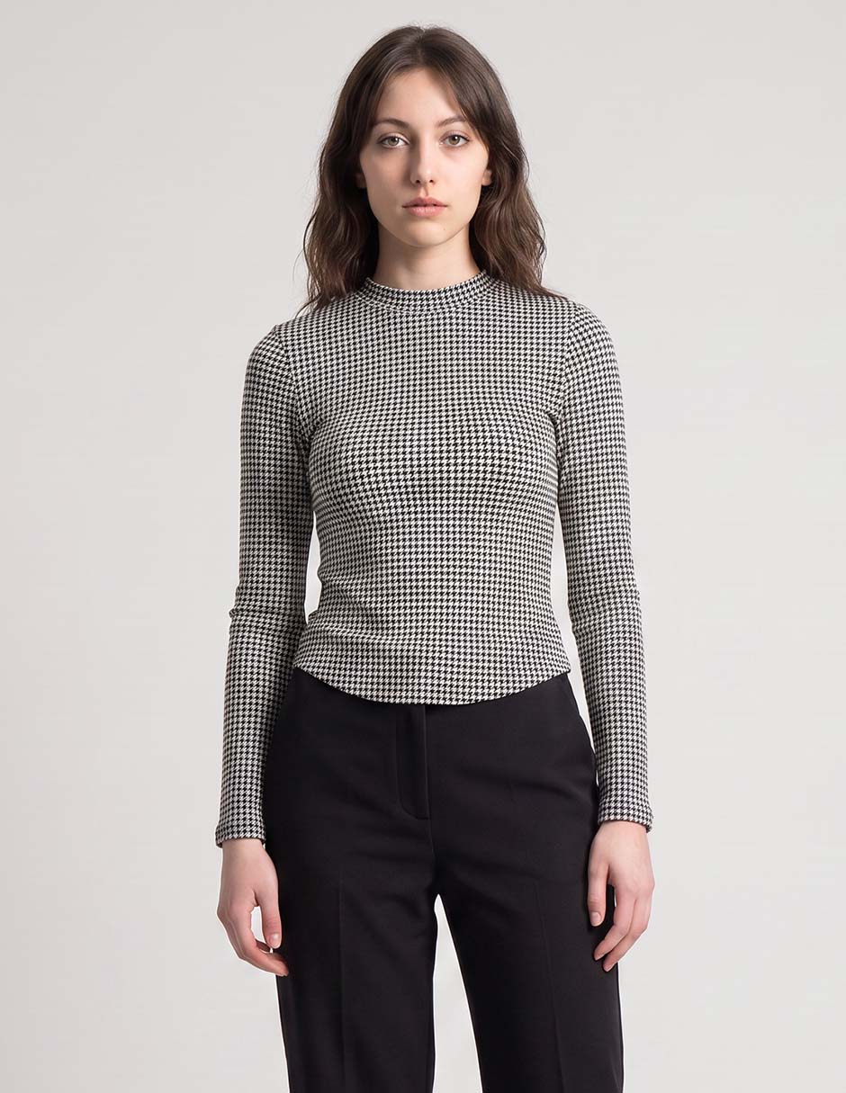 Suéter cuello alto para mujer