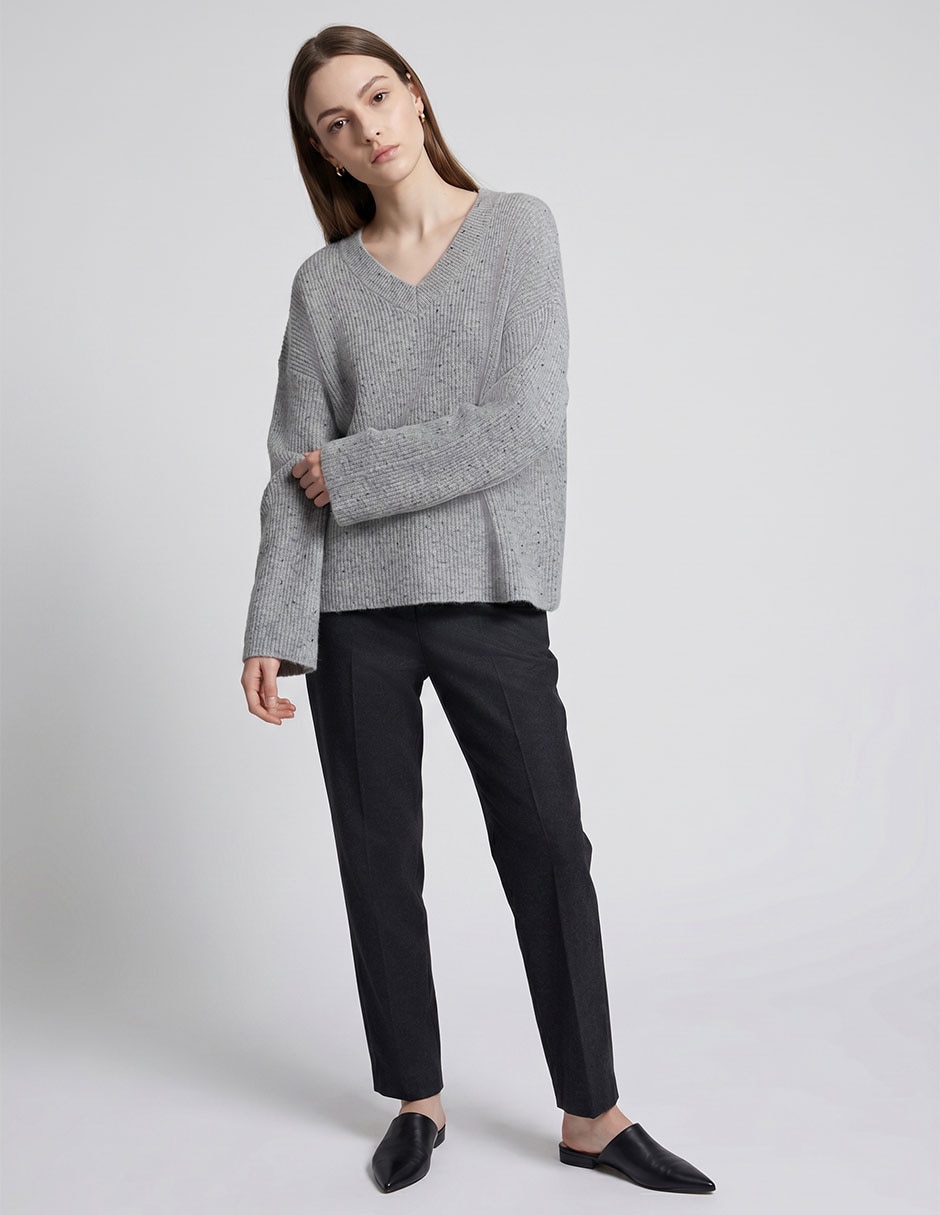 Suéter cuello V para mujer