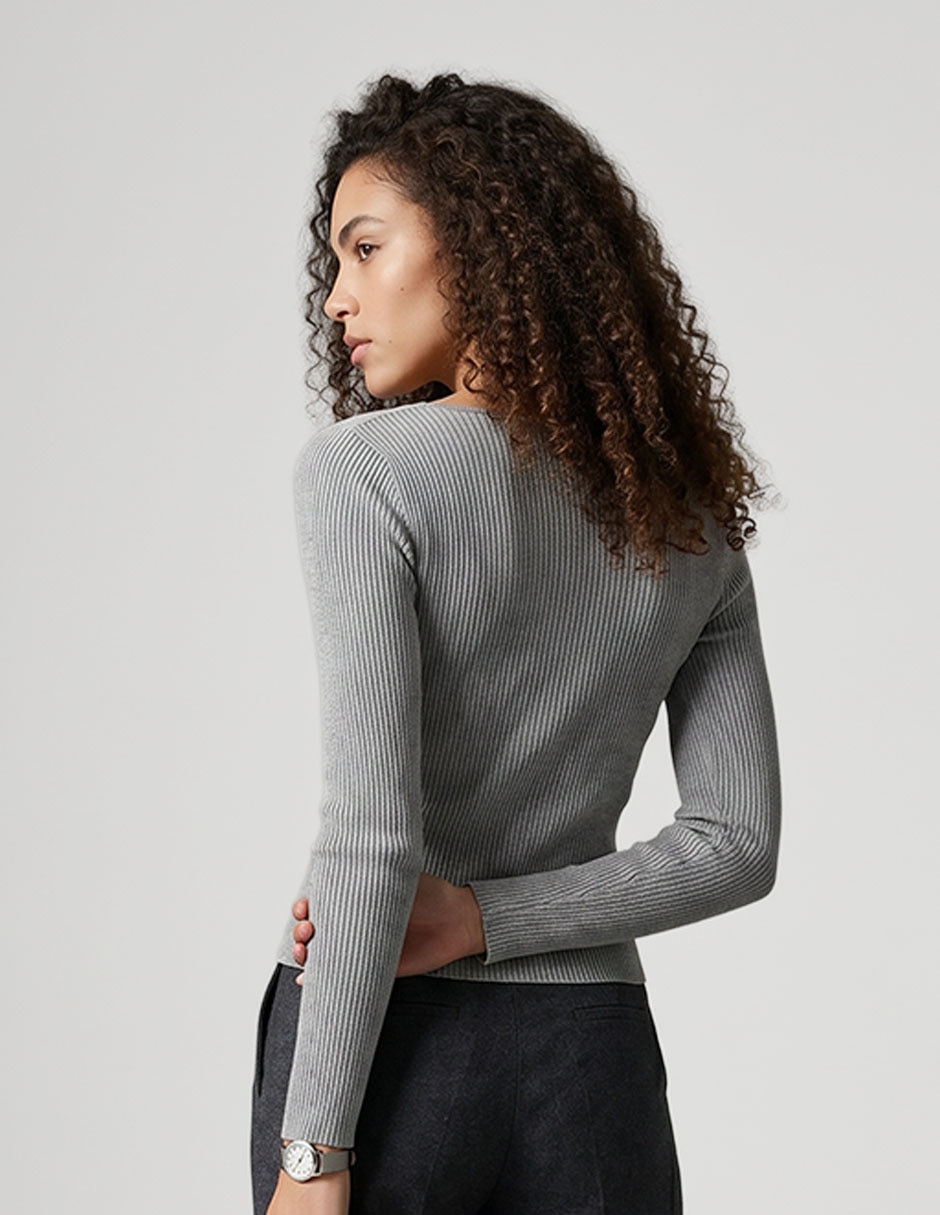 Suéter cuello con escote para mujer 2