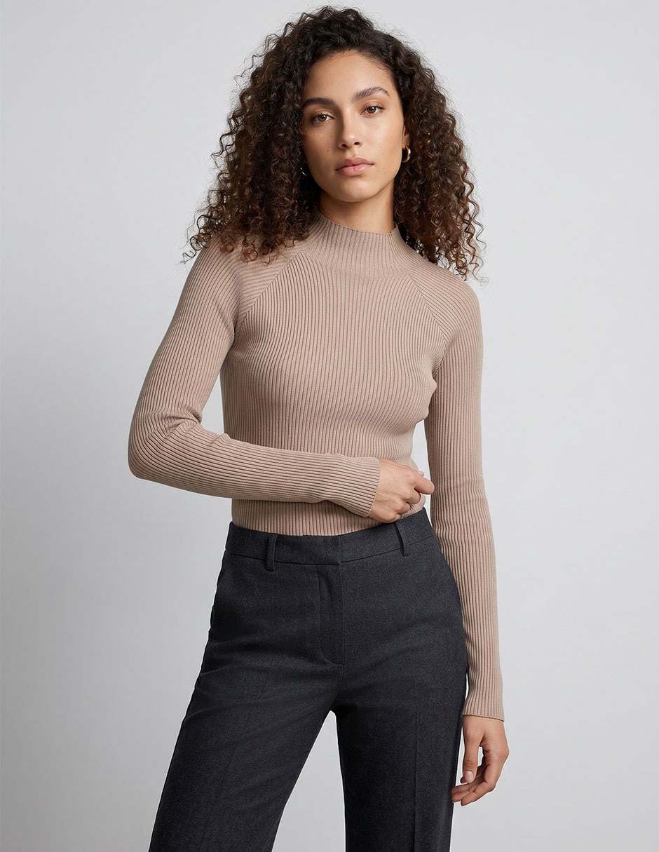Suéter cuello alto para mujer