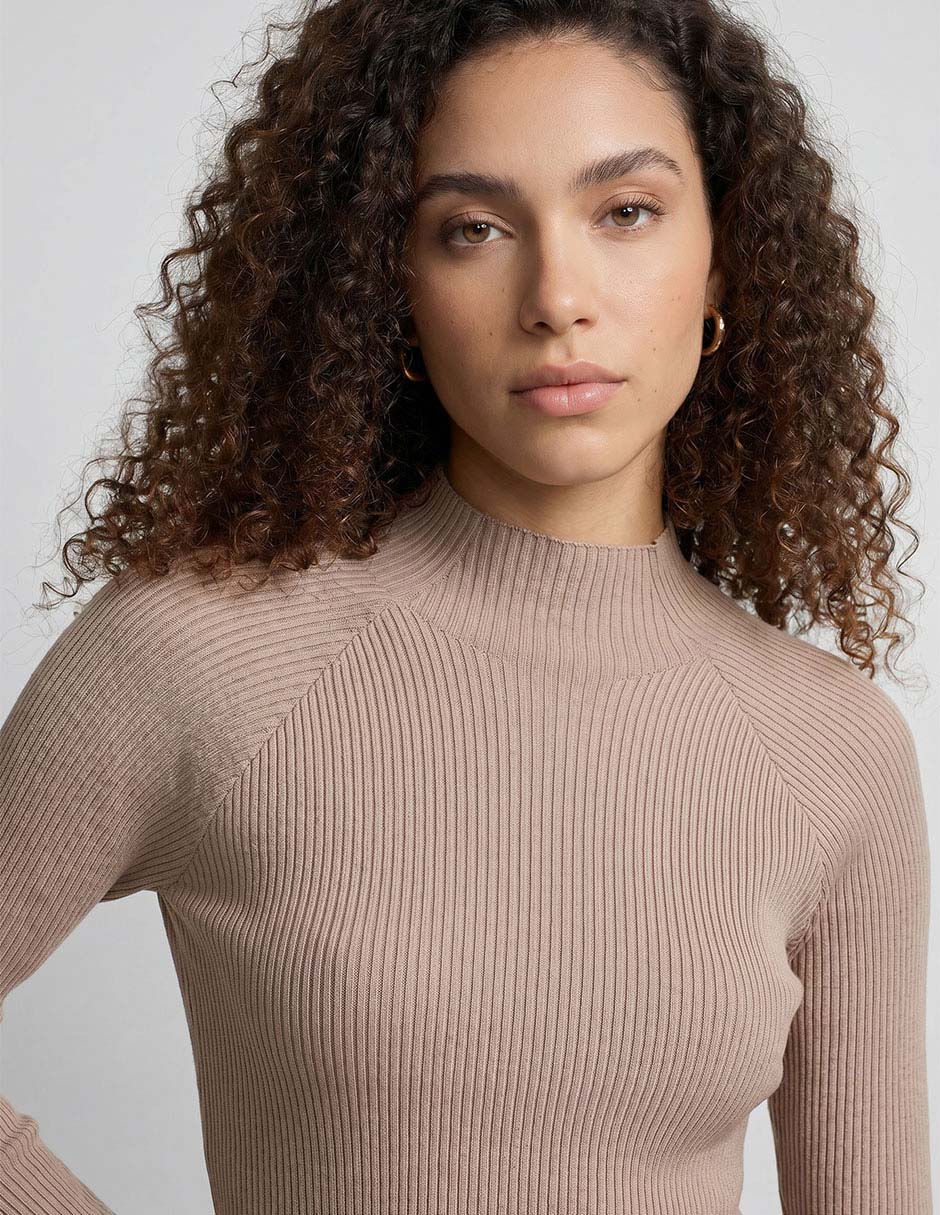 Suéter cuello alto para mujer 3