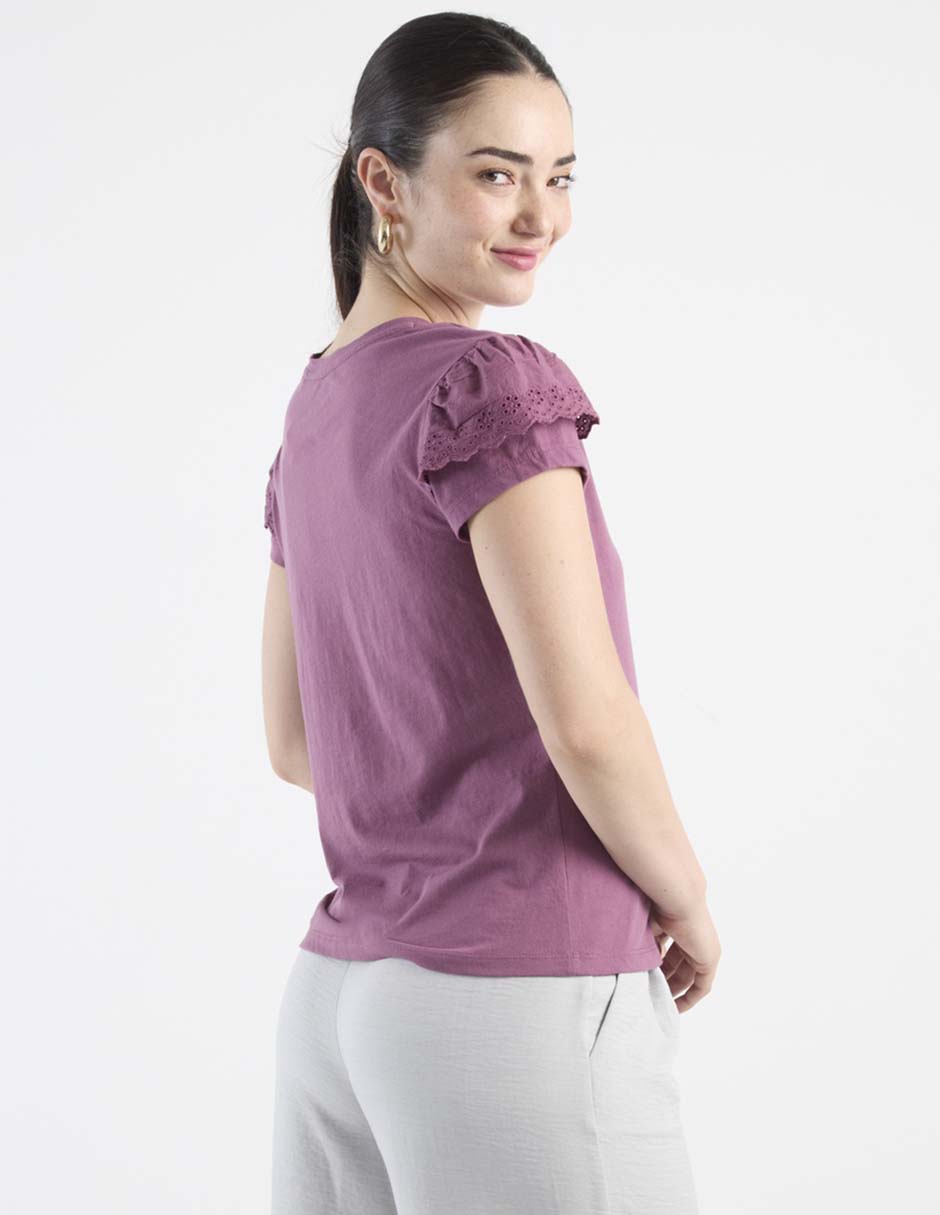 Playera manga corta Week by Weekend cuello V para mujer