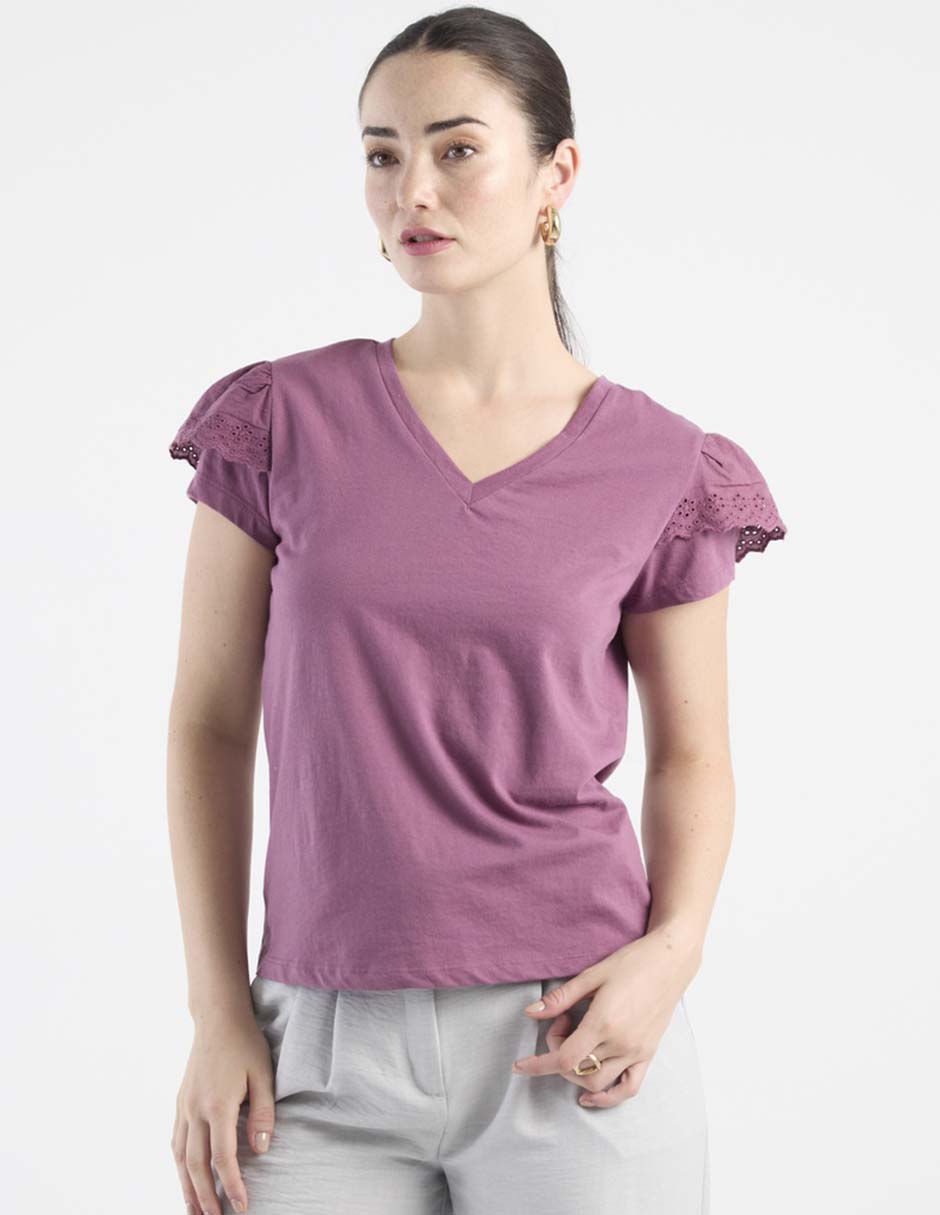 Playera manga corta Week by Weekend cuello V para mujer