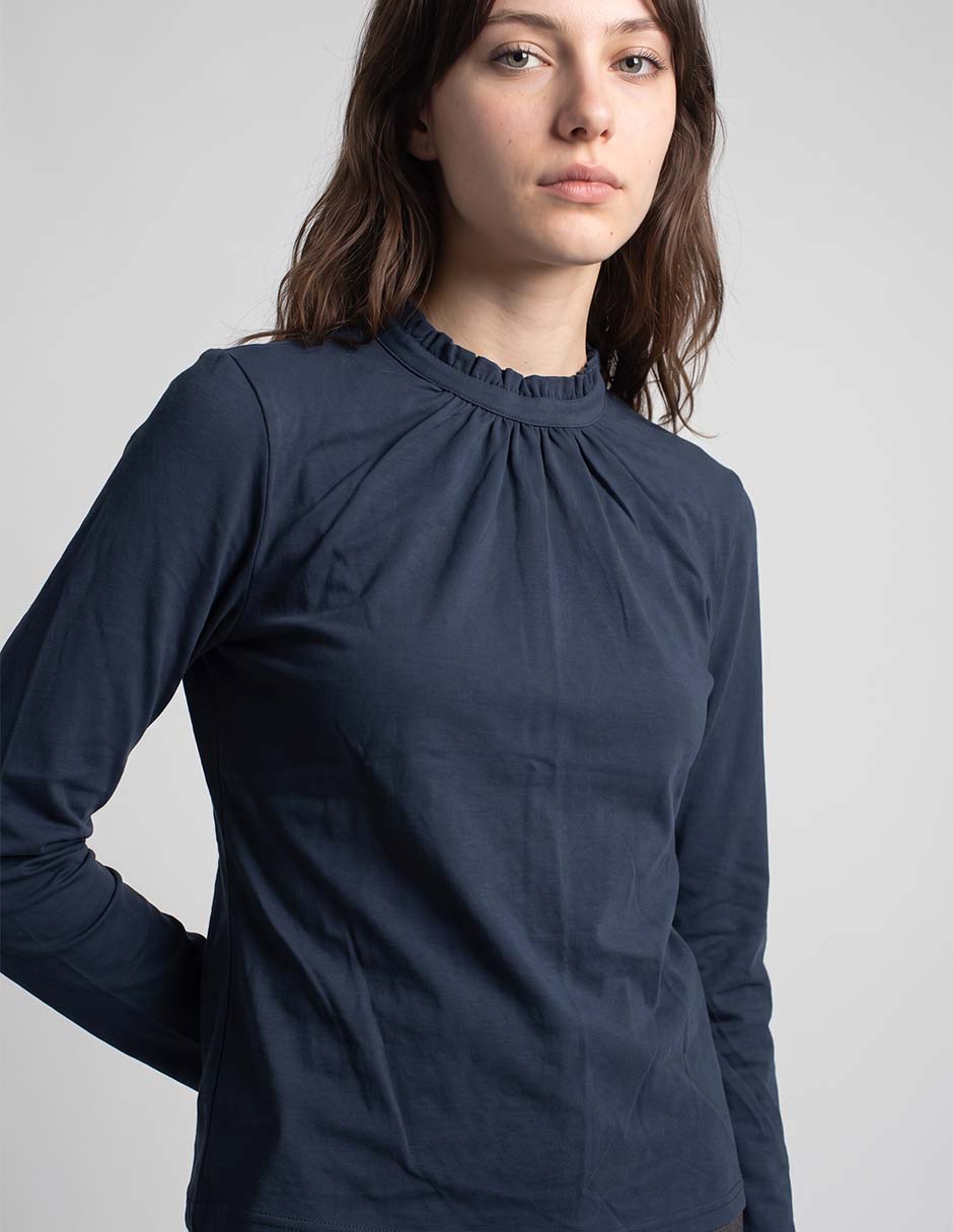 Playera manga larga cuello alto mujer 4