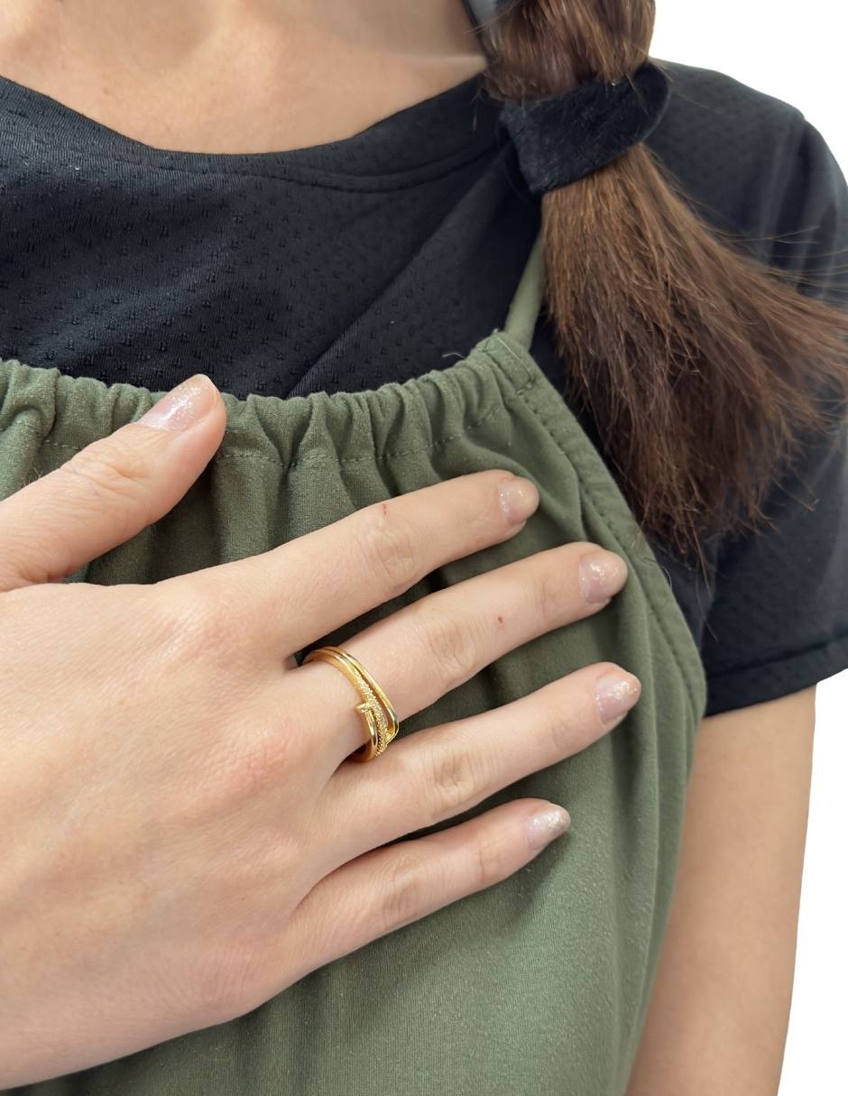 Anillo 14 k zirconia baño de oro 2
