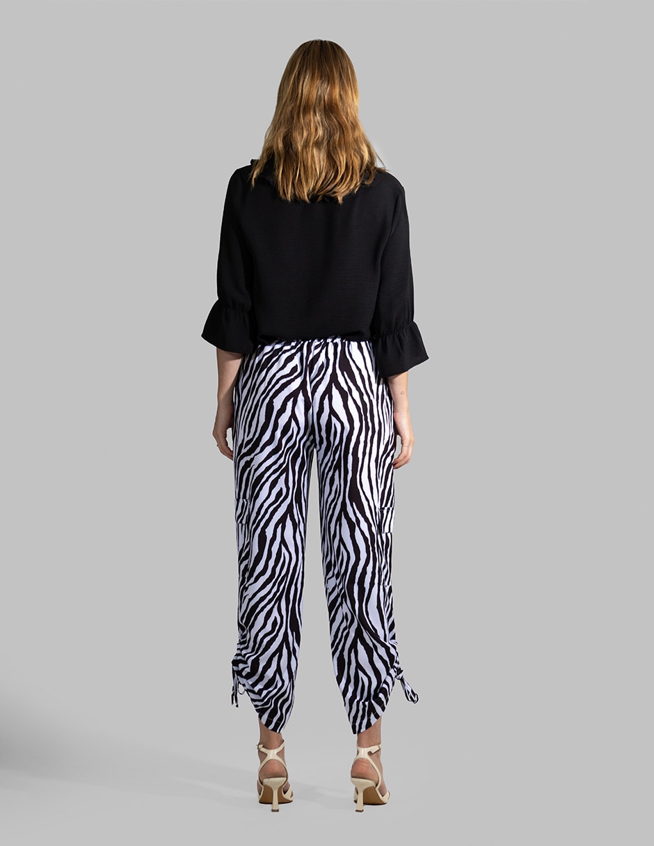 Pantalón cargo regular para mujer 7