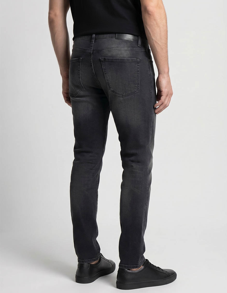 Jeans slim deslavado para hombre 2
