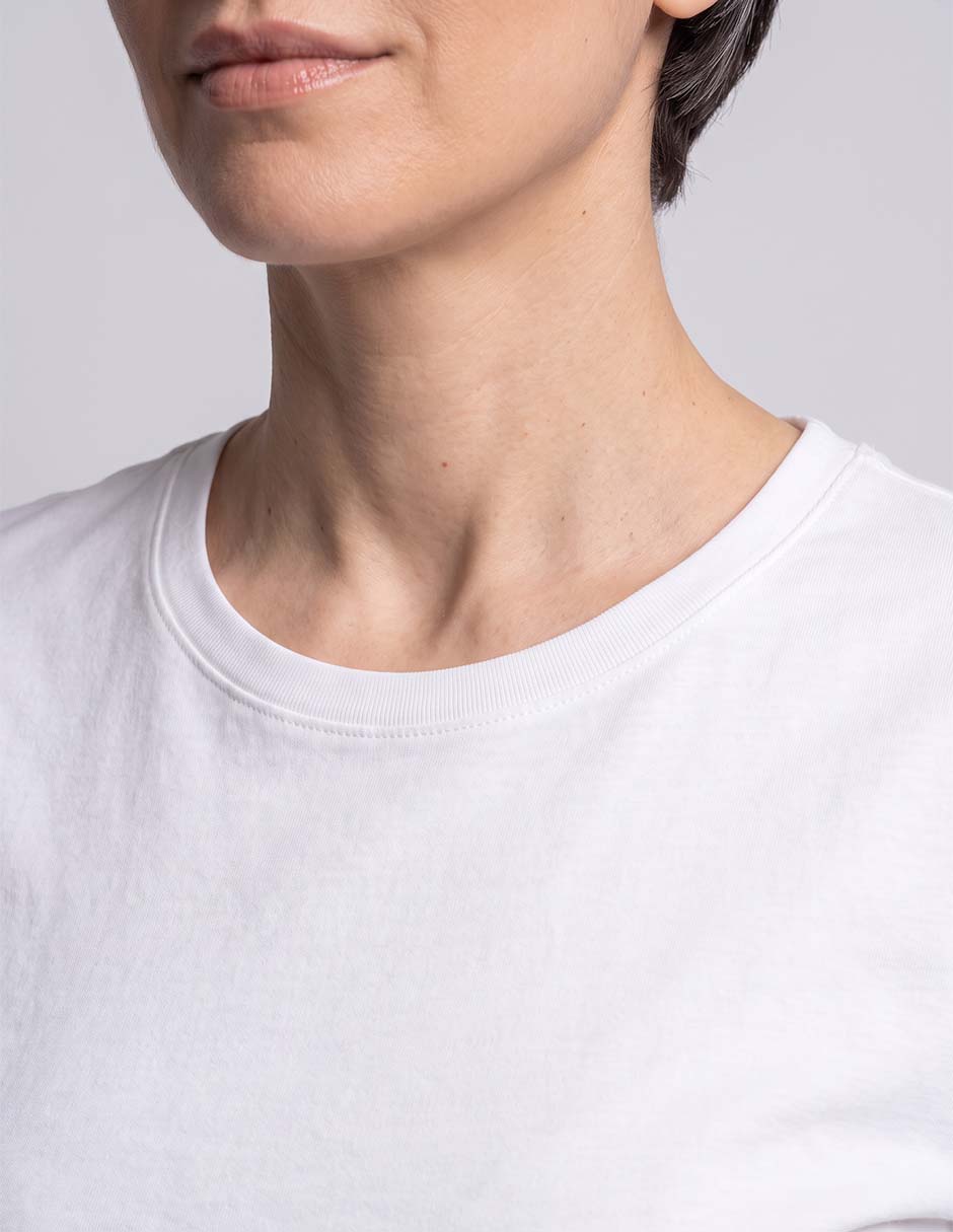 Playera manga corta cuello redondo para mujer 3