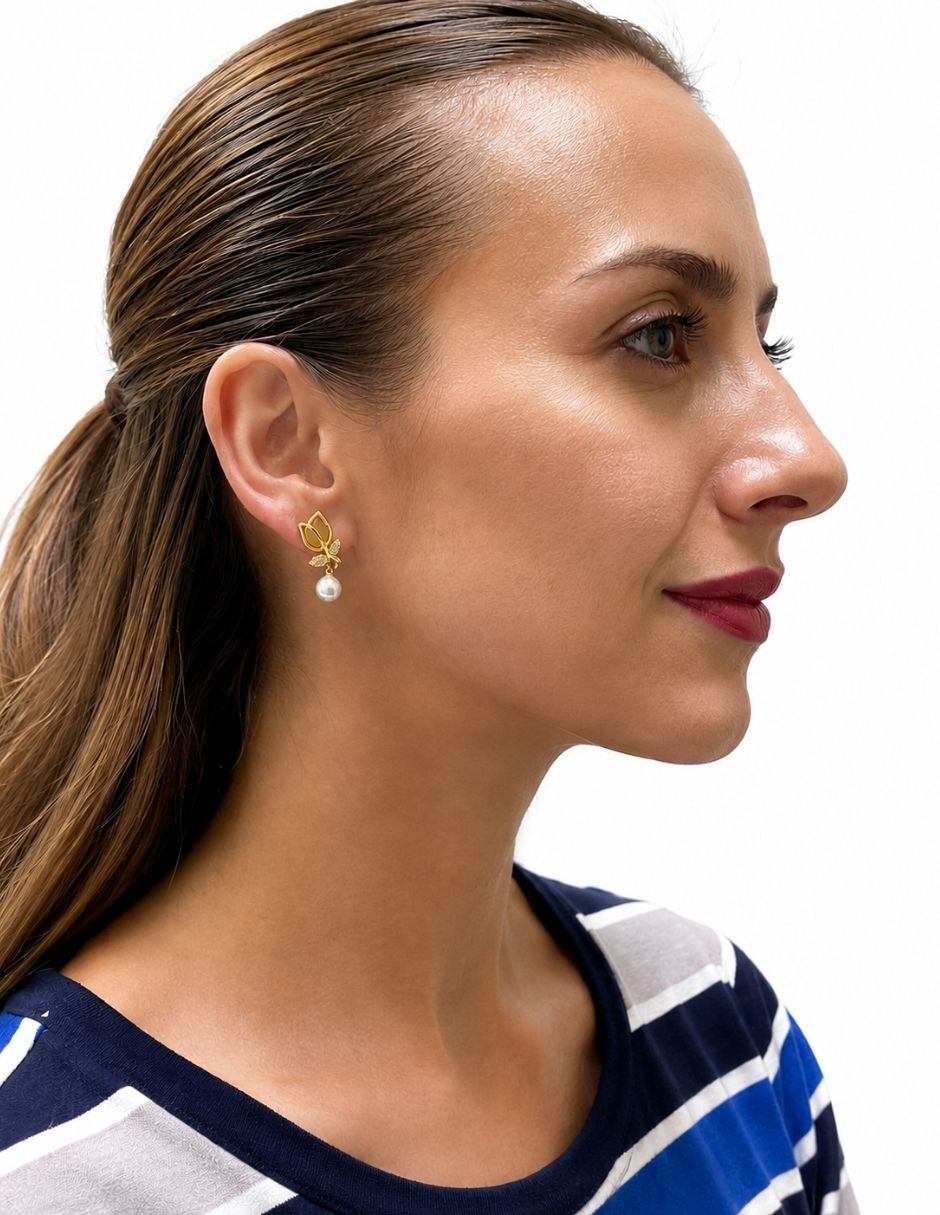 Aretes de flor con acabado baño de oro 14 K 3