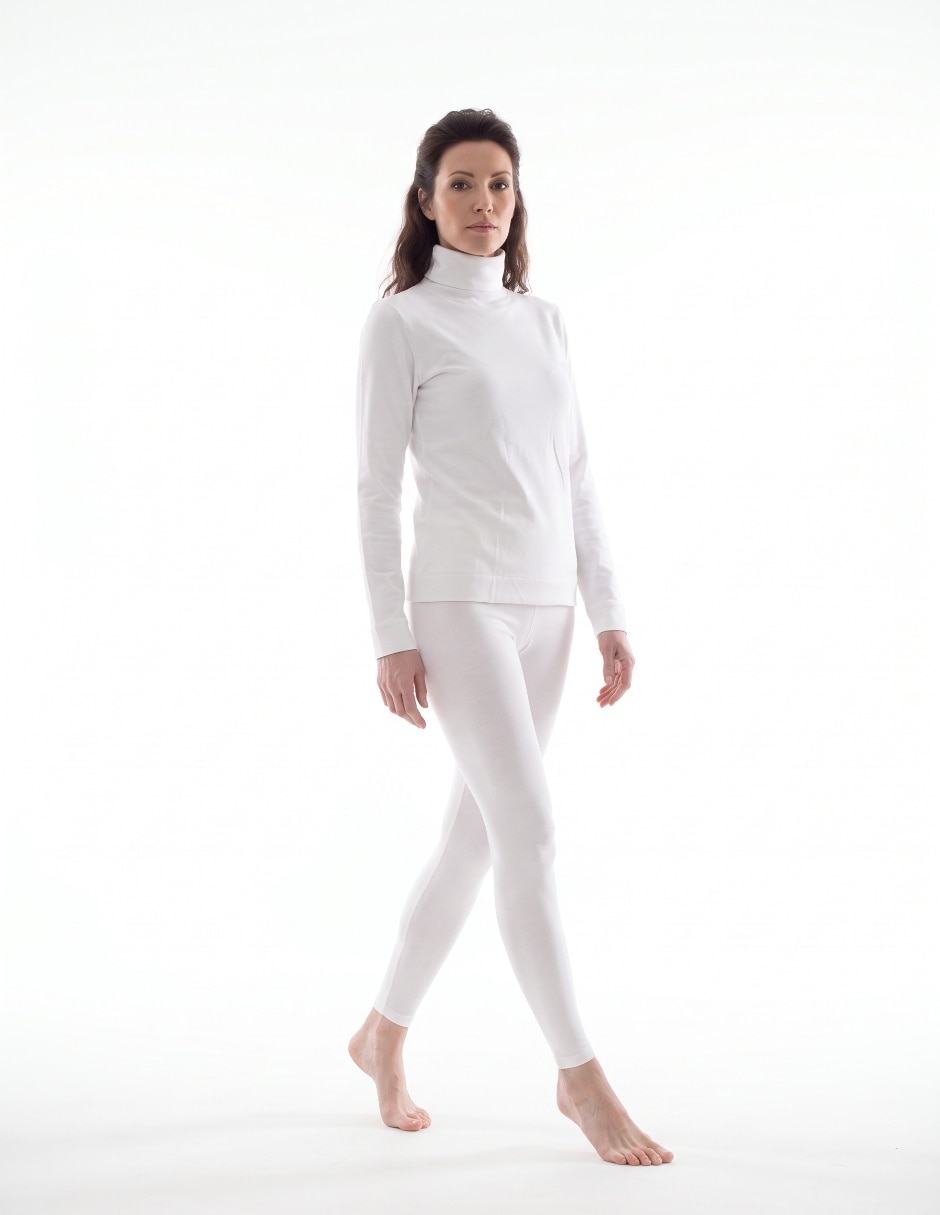 Playera manga larga cuello alto para mujer 3